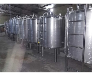 1-2噸發(fā)酵罐、待裝罐、CIP罐